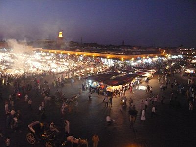 Attachment parenting on the move - low budget backpacking travel with babies and young children - Marrakesh, Morocco
